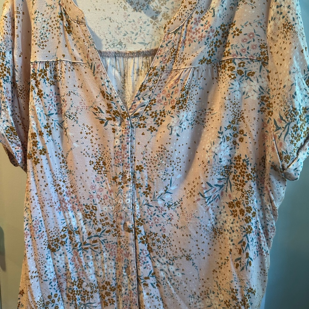Market & Spruce Tan Ruched Relaxed Blouse